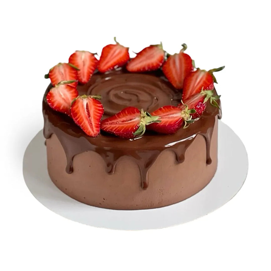 Tort Czekoladowy z Truskawkami